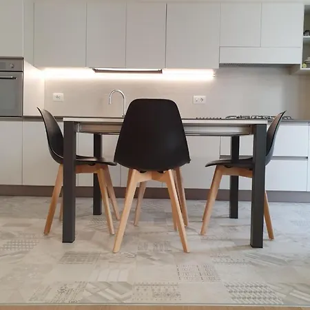 Casa In أوستوني